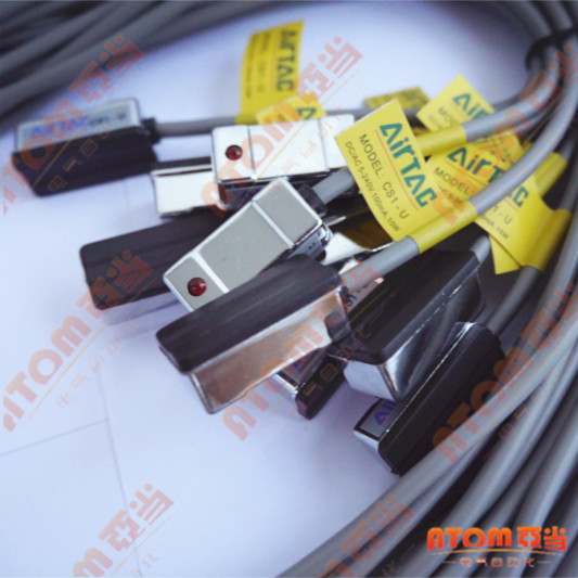 气缸磁性开关CS1-U(亚德客型SCC标准气缸用)感应开关 常开两线