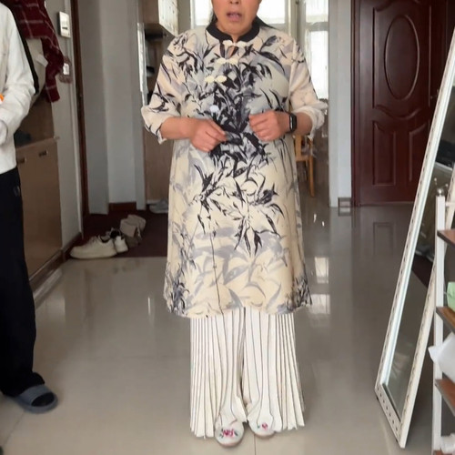 高端气质褶皱复古印花连衣裙新款秋季妈妈装宽松遮肚中式改良旗袍