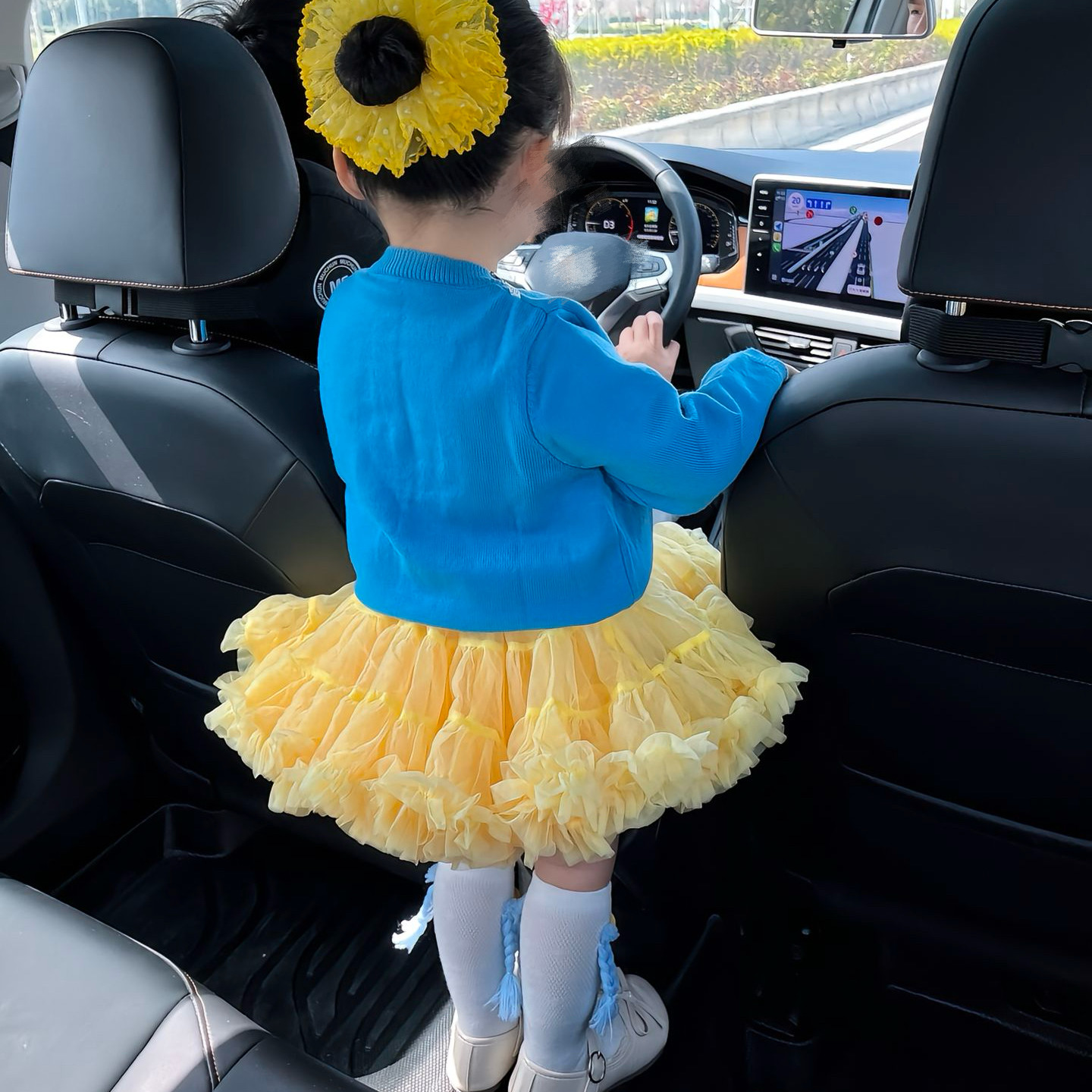 蓬蓬裙黄色新款2026夏季可爱蓬松超仙儿童女童半身裙网纱裙