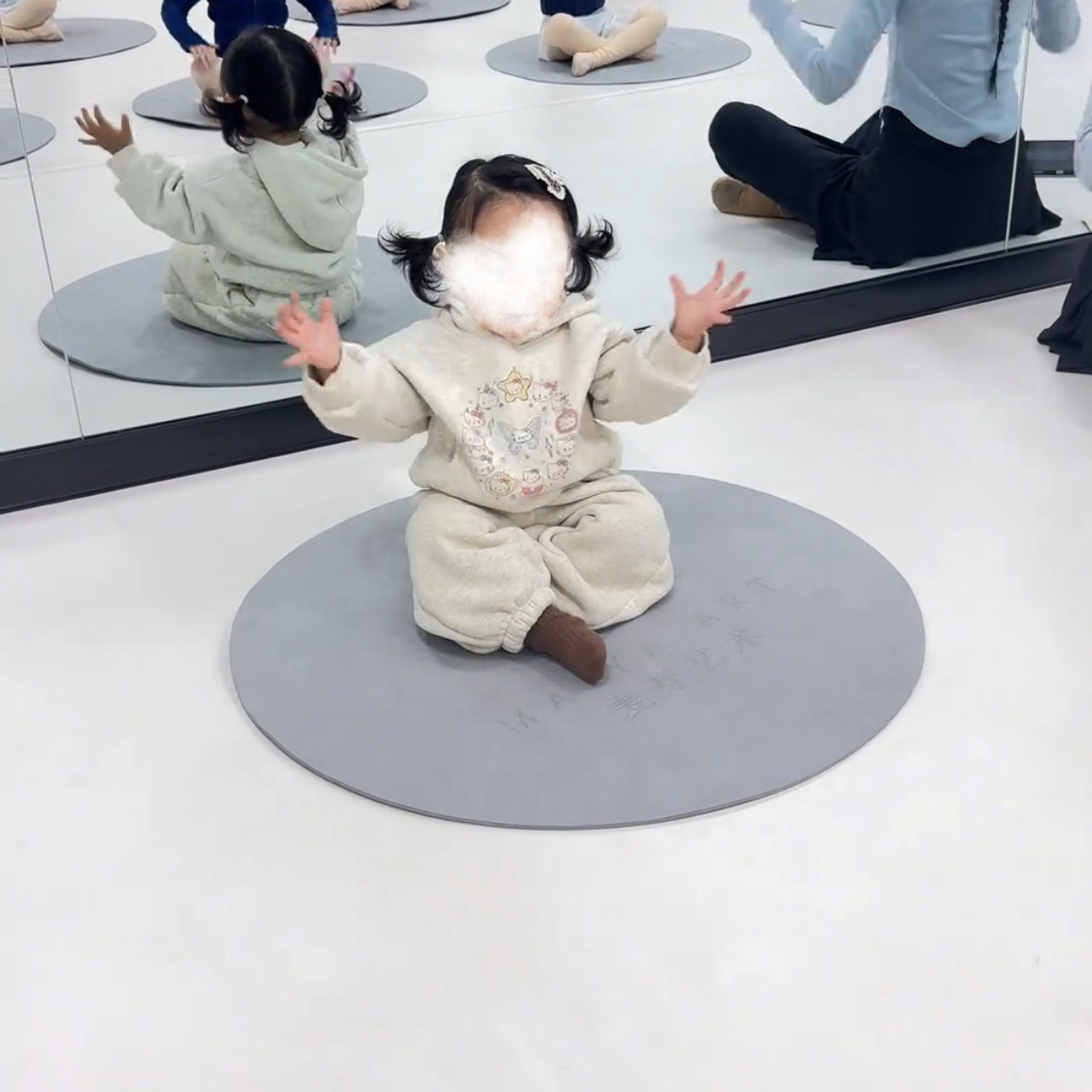 连帽卫衣卫裤女宝宝新款运动两件套秋冬季女童套装新款时尚卡通