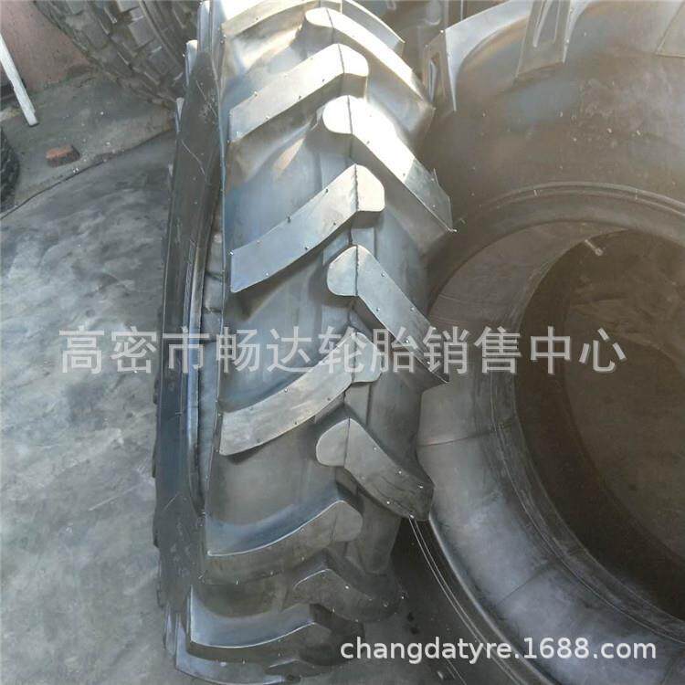 销售 鞍山11.2-24 农用拖拉机轮胎 人字花纹
