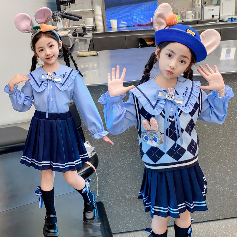 女童针织马甲三件套2025春季新品韩版兔警官衬衫百褶裙学院风套装