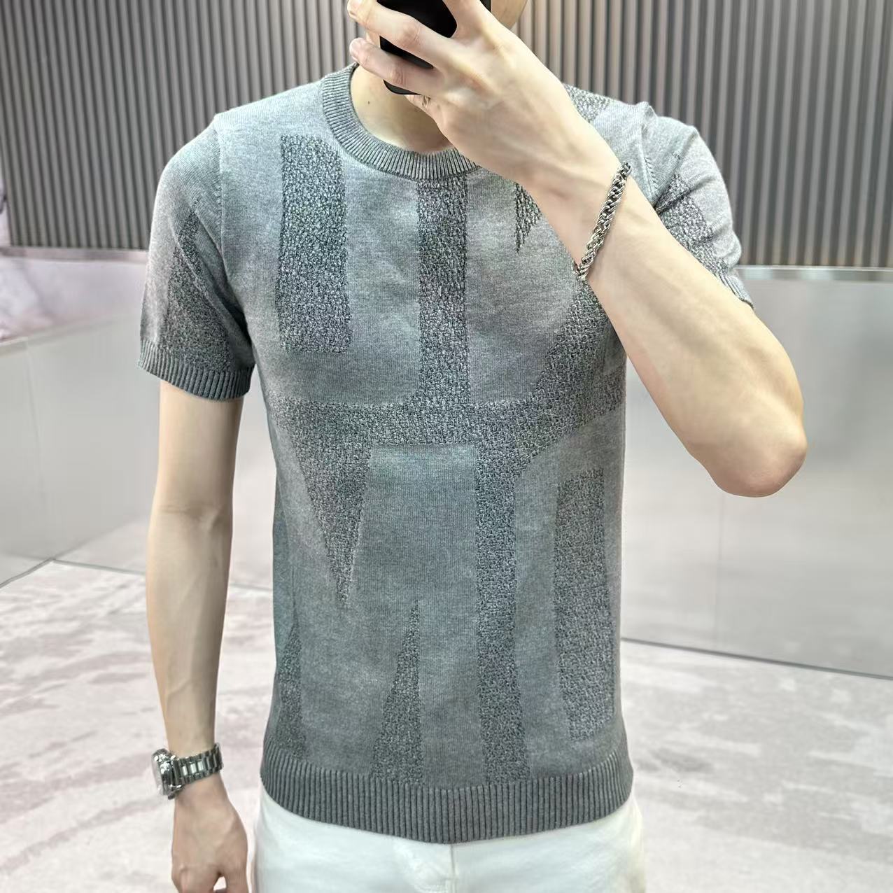 新款春夏针织短袖男圆领半袖t恤时尚青年打底衫个性潮牌上衣