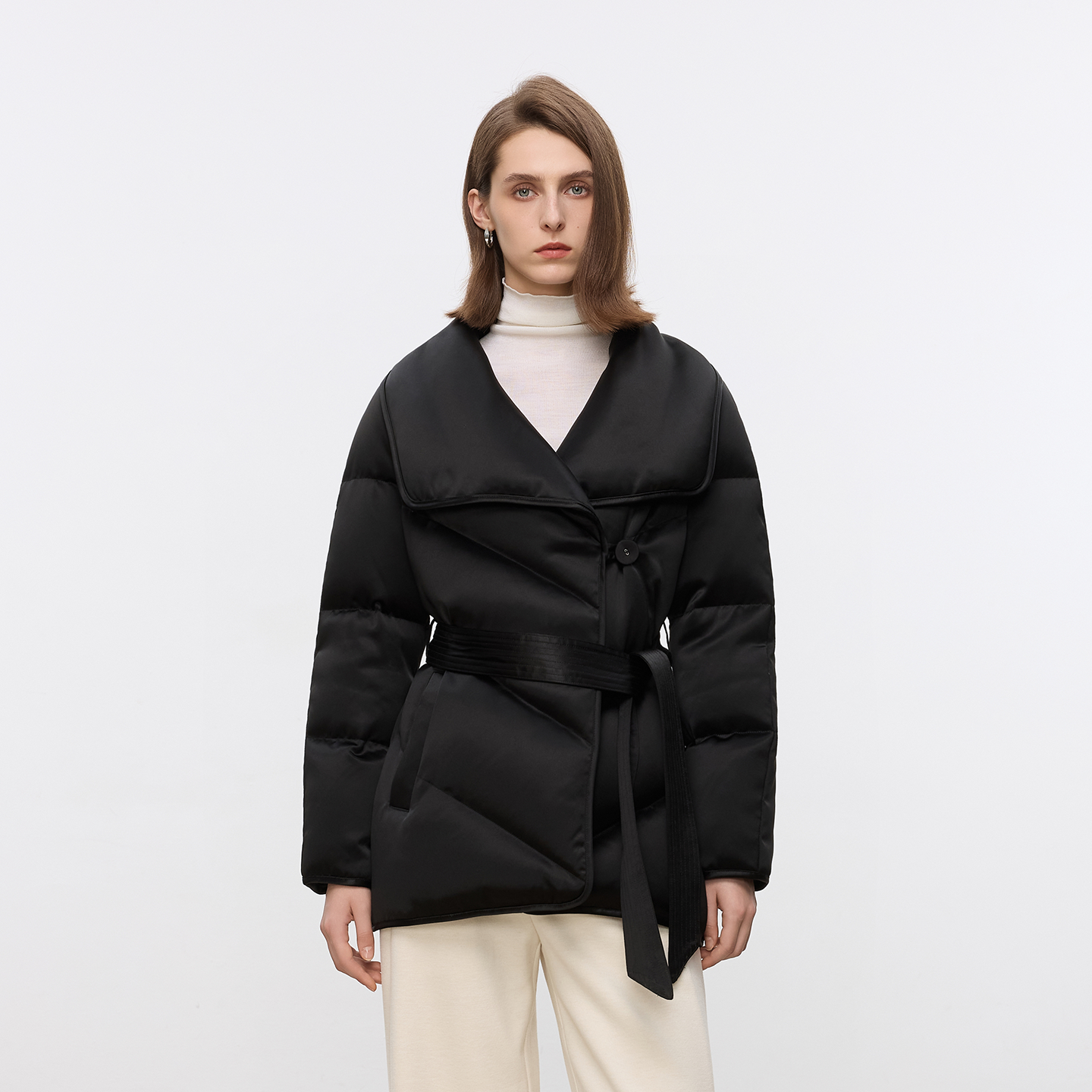 【95白鹅绒】泇汐娅2025新款可拆卸腰带醋酸混纺大翻领羽绒外套