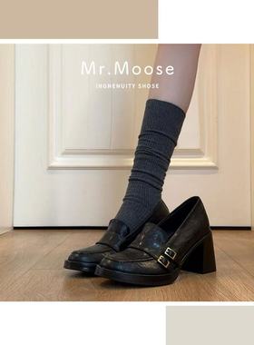 狂着走2025新款英伦风小皮鞋8cm粗跟高跟鞋复古乐福鞋