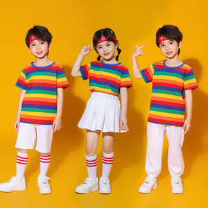 元旦儿童演出服彩虹条纹小学生