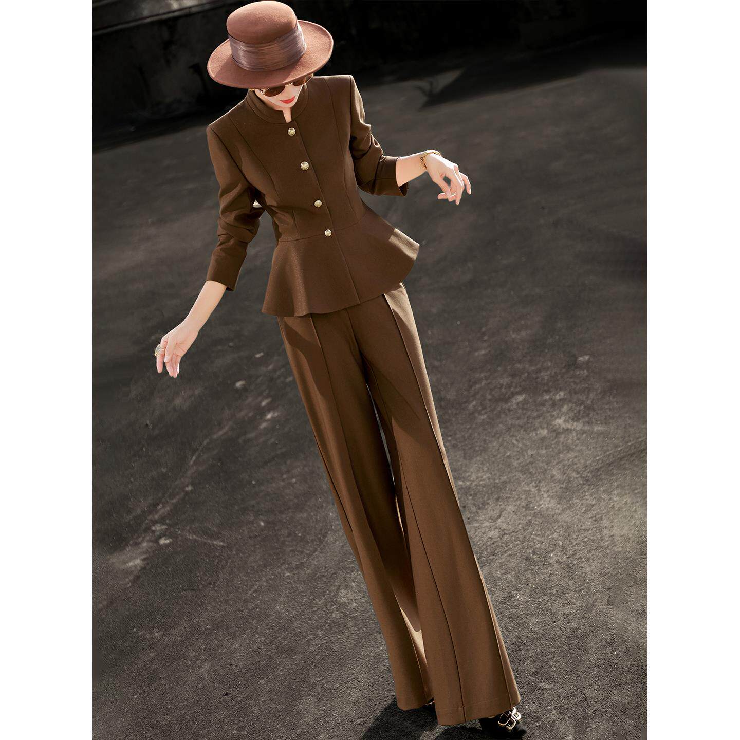 兰瑟儿2025冬季新款气质通勤套装长袖荷叶边西装上衣阔腿裤两件套,女装/女士精品,时尚套装,淘宝优惠券,粉丝福利购,淘宝优惠卷