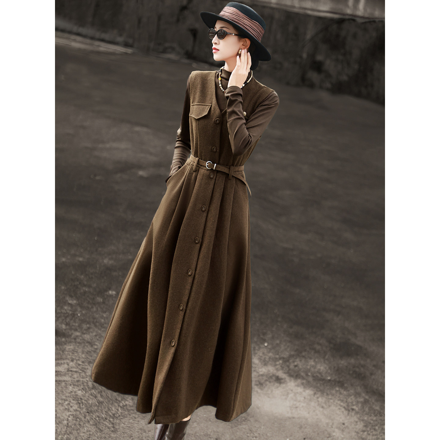 兰瑟儿2025冬季新款气质复古半高领打底衫毛呢背心连衣裙两件套女,女装/女士精品,时尚套装,淘宝优惠券,粉丝福利购,淘宝优惠卷