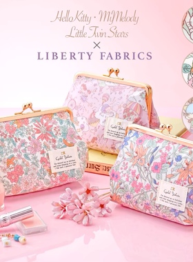 日系防水材质化妆包贝壳包凯蒂猫碎花图案小物件学生收纳小包