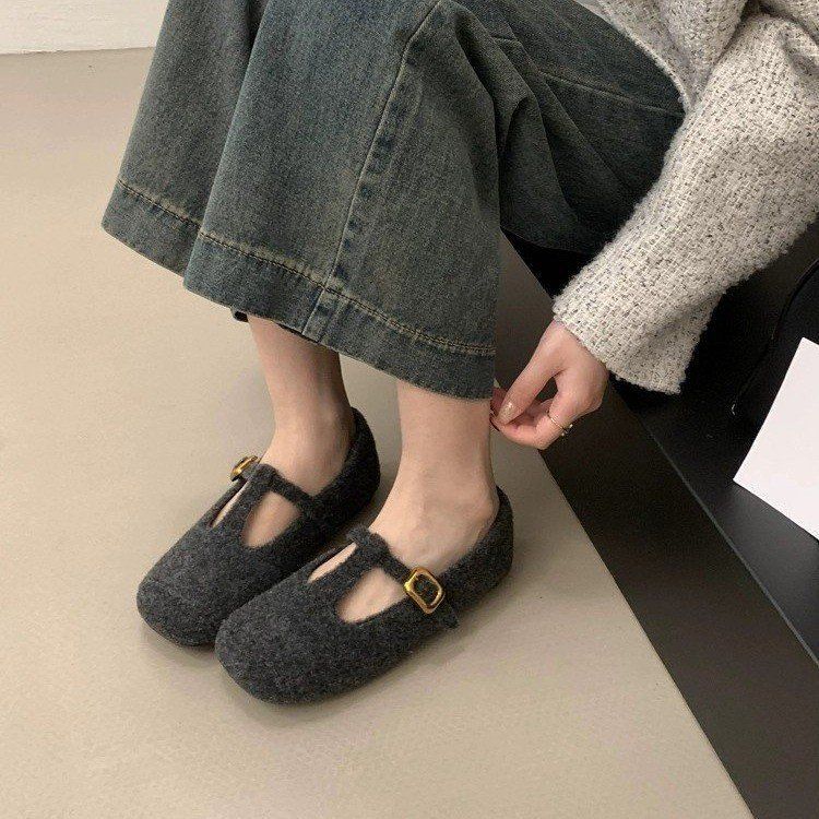 买手店明星同款玛丽珍鞋女2025年秋夏新品配裙子芭蕾舞单鞋绒面软