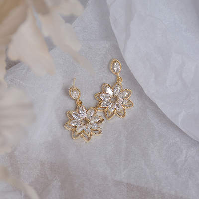 极速14K Real Gold Dainty Korxean Flower Earrring for Women B