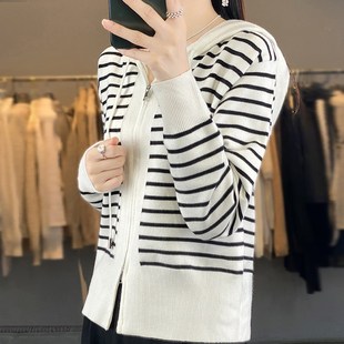 新款 外套上衣连帽休闲卫衣外套上下拉链显瘦带帽毛衣 条纹针织开衫