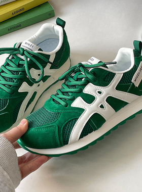 时尚绿色阿甘鞋女款2026新款网面透气跑步鞋软底不累脚运动休闲鞋