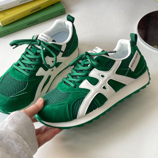 时尚绿色阿甘鞋女款2026新款网面透气跑步鞋软底不累脚运动休闲鞋