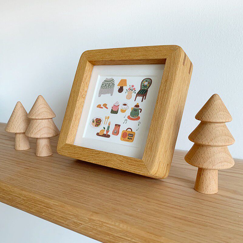 迷你可爱摆台治愈小物装饰画个性礼物隔板摆件高档实木圆角相框