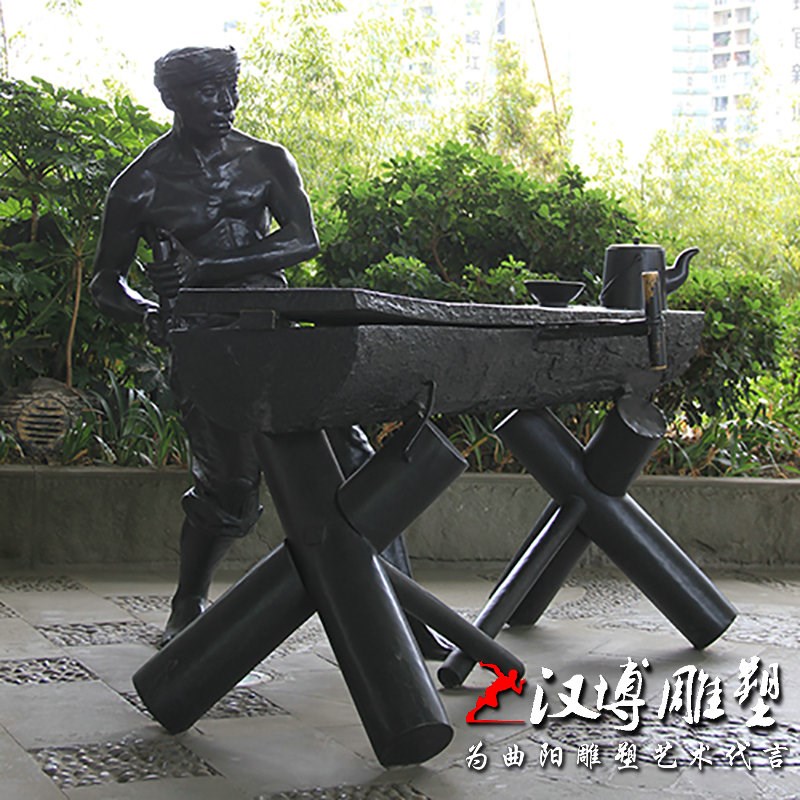 玻璃钢仿铜人物雕塑养蚕主题雕塑采桑叶女雕塑户外公园景观雕塑