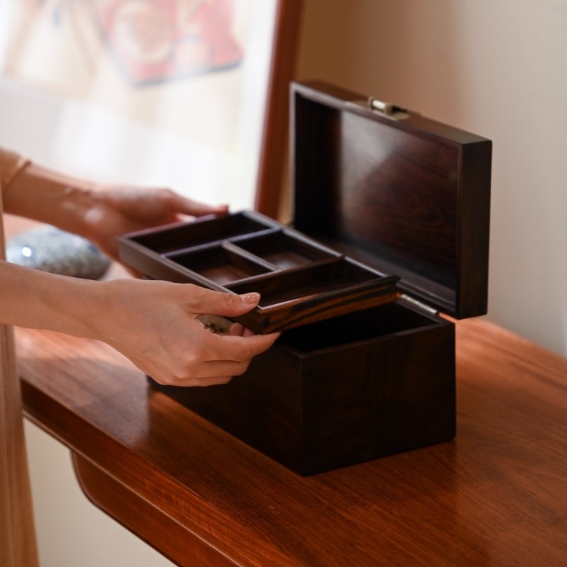 大红酸枝独板首饰盒中式仿古带锁珠宝玉器收纳盒珠宝箱结婚陪嫁品