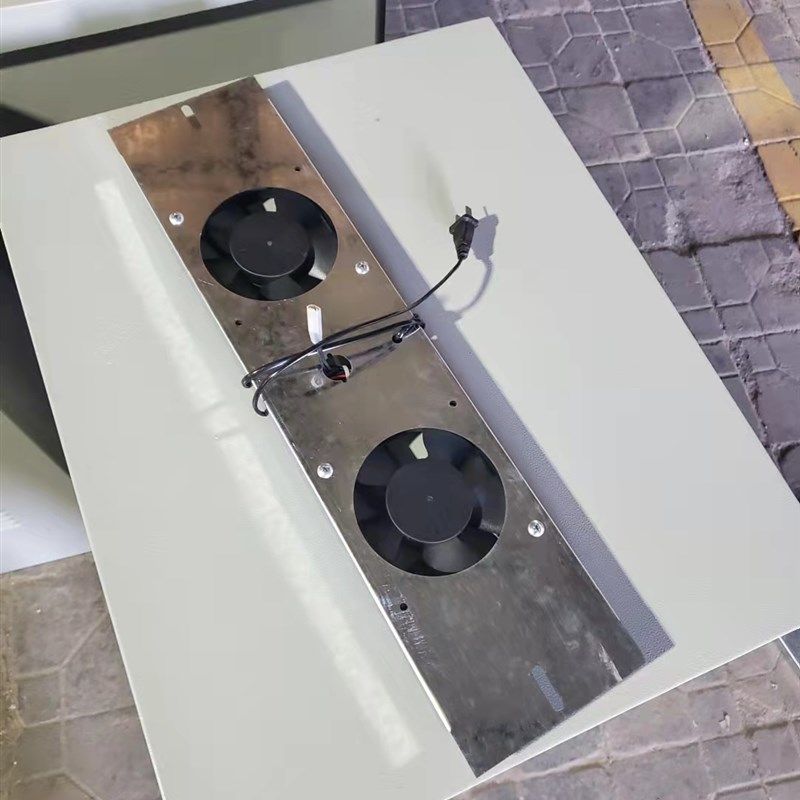 PDU插排理线架膨胀螺丝防雷空开C45空开机柜托盘机柜底座恒温风机,电子/电工,接线板,淘宝优惠券,粉丝福利购,淘宝优惠卷