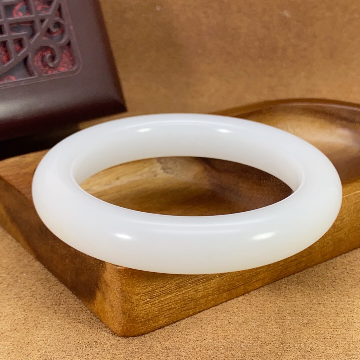 新疆和田玉手镯羊脂白玉正圈平安镯山料女款镯子简约天然手饰经典