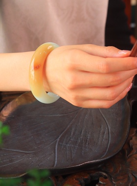 新疆和田玉糖白平安镯正圈手镯