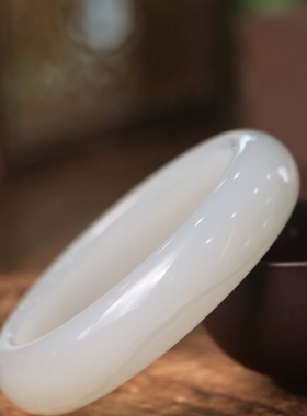 新疆和田玉羊脂白玉手镯
