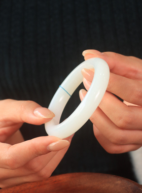 新疆和田玉老坑山料羊脂白玉镯