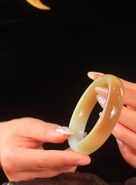 新疆且末糖白手镯山料平安镯正圈