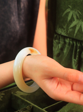 新疆和田玉且末飘糖手镯平安镯