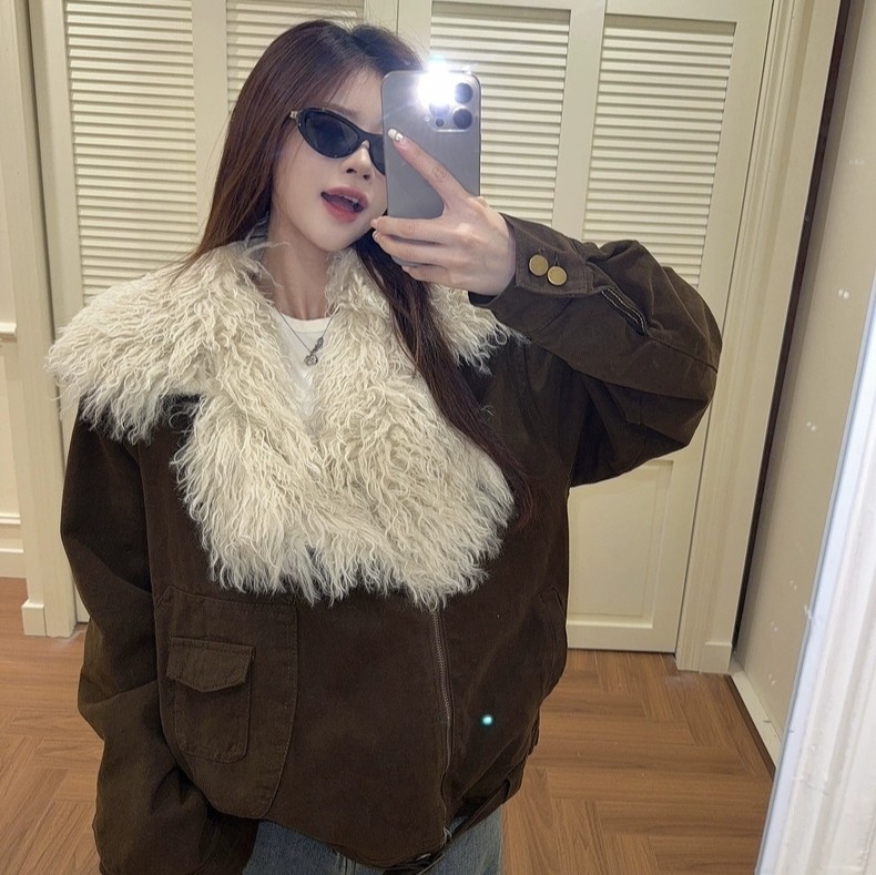 2026 冬季韩版大毛领翻领复古气质宽松夹棉牛仔夹克外套上衣