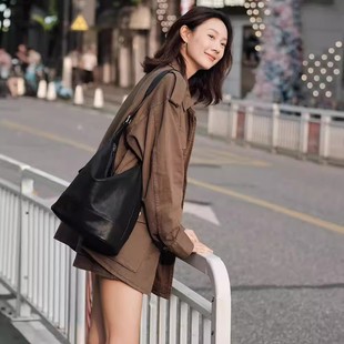 【宋佳同款】裘裘&真植鞣牛皮塌塌包双耳水桶包女大容量通勤包