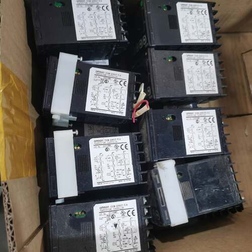 可维修Q2H03TD-FLK Q2H03TC-FLK，欧姆龙温控器