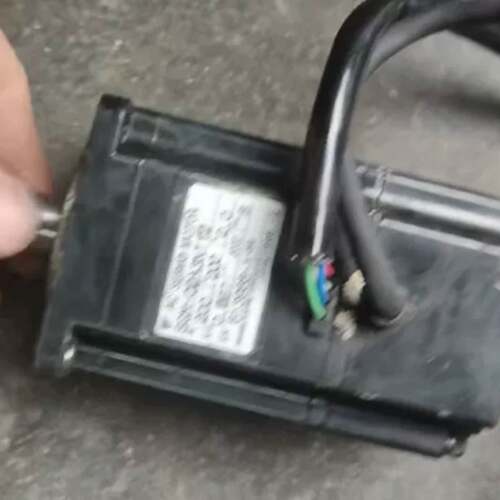 可维修200W， SGM-02A3NT12，安川伺服电机下来的