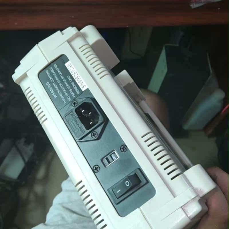 胜利VC2000数字频率计10Hz-2.4GHz,外观还很好