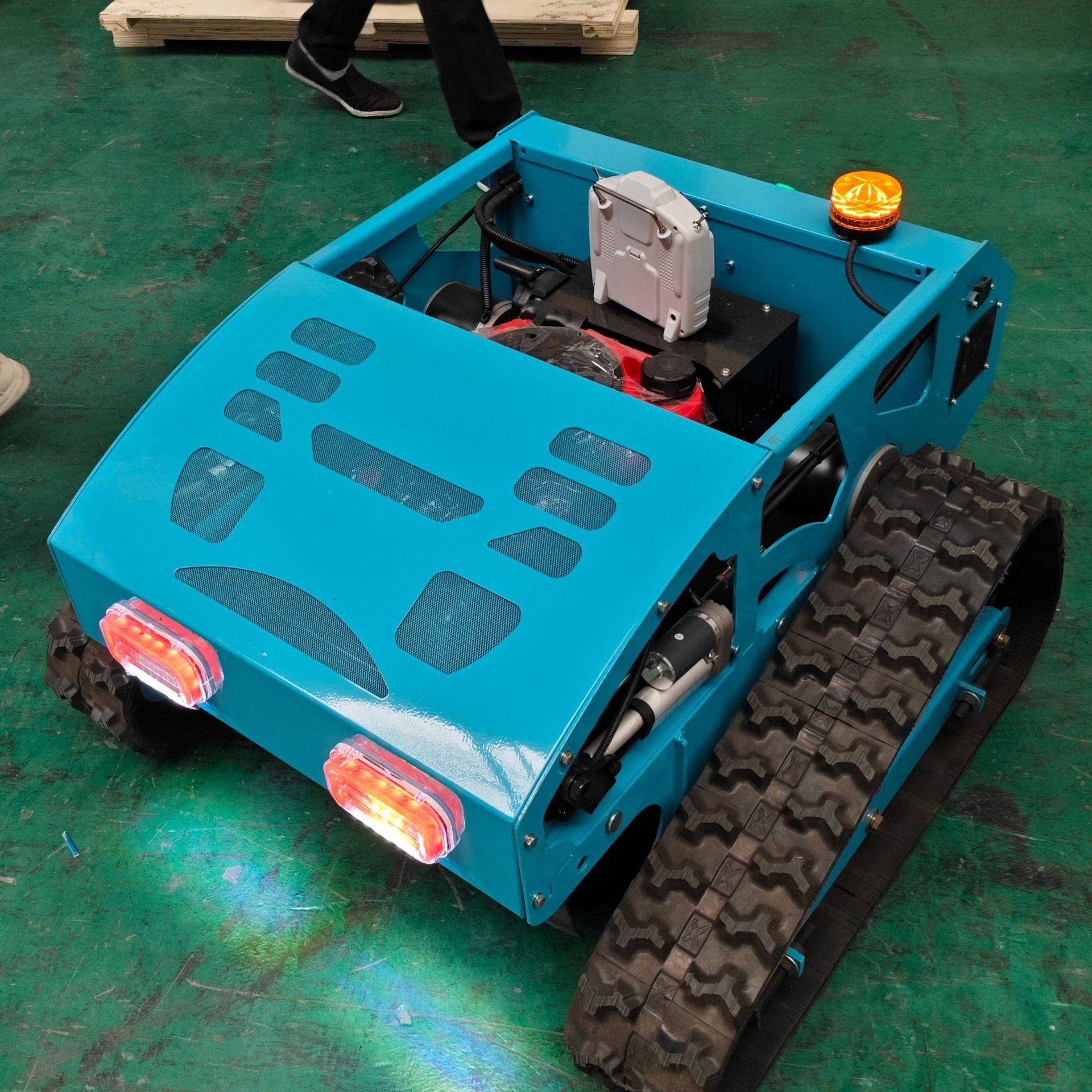 出口欧洲新品柴油大功率遥控割草机智能微小型升降遥控割草坦克