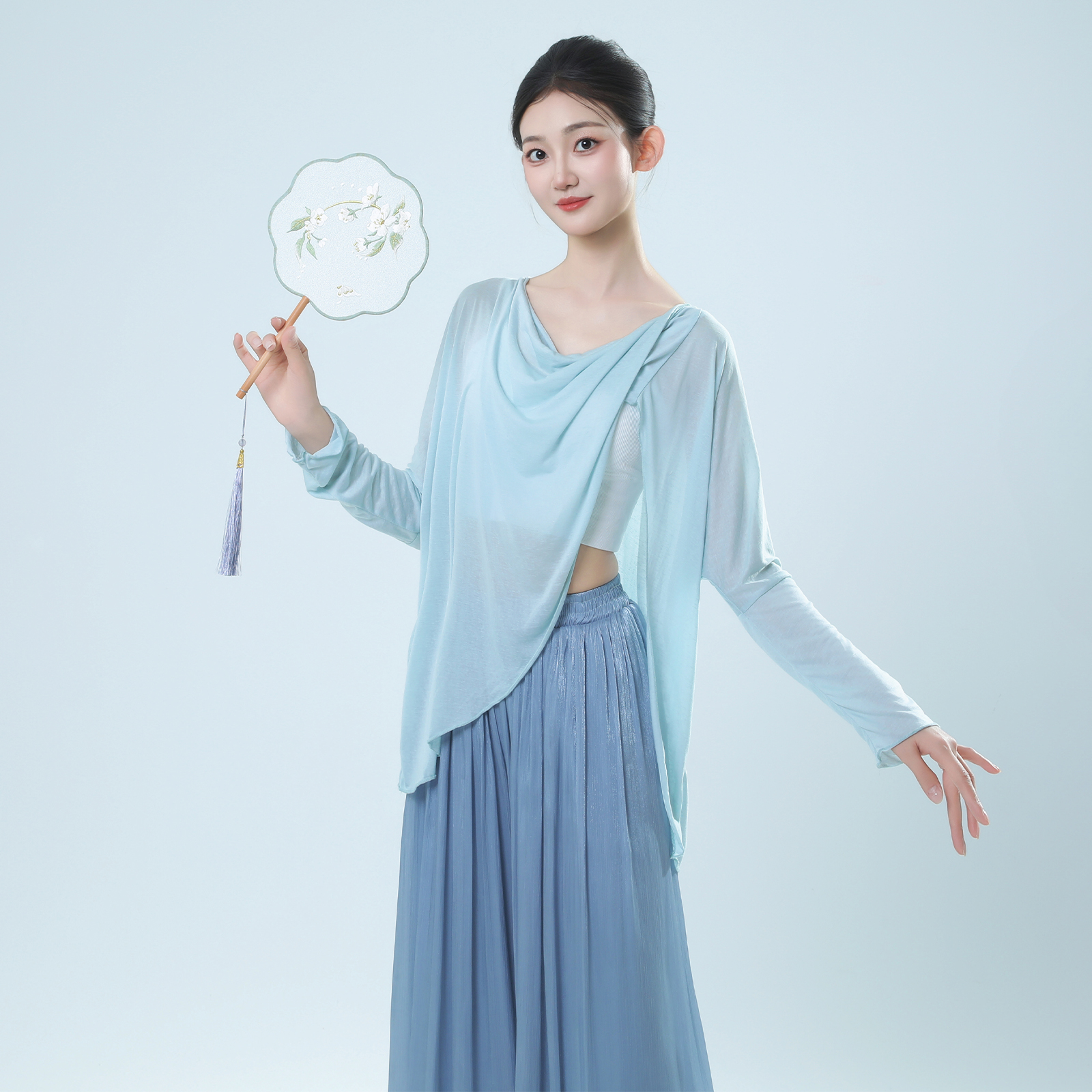 古典舞新款飘逸宽松长袖罩衫舞蹈服现代舞形体练功服上衣女