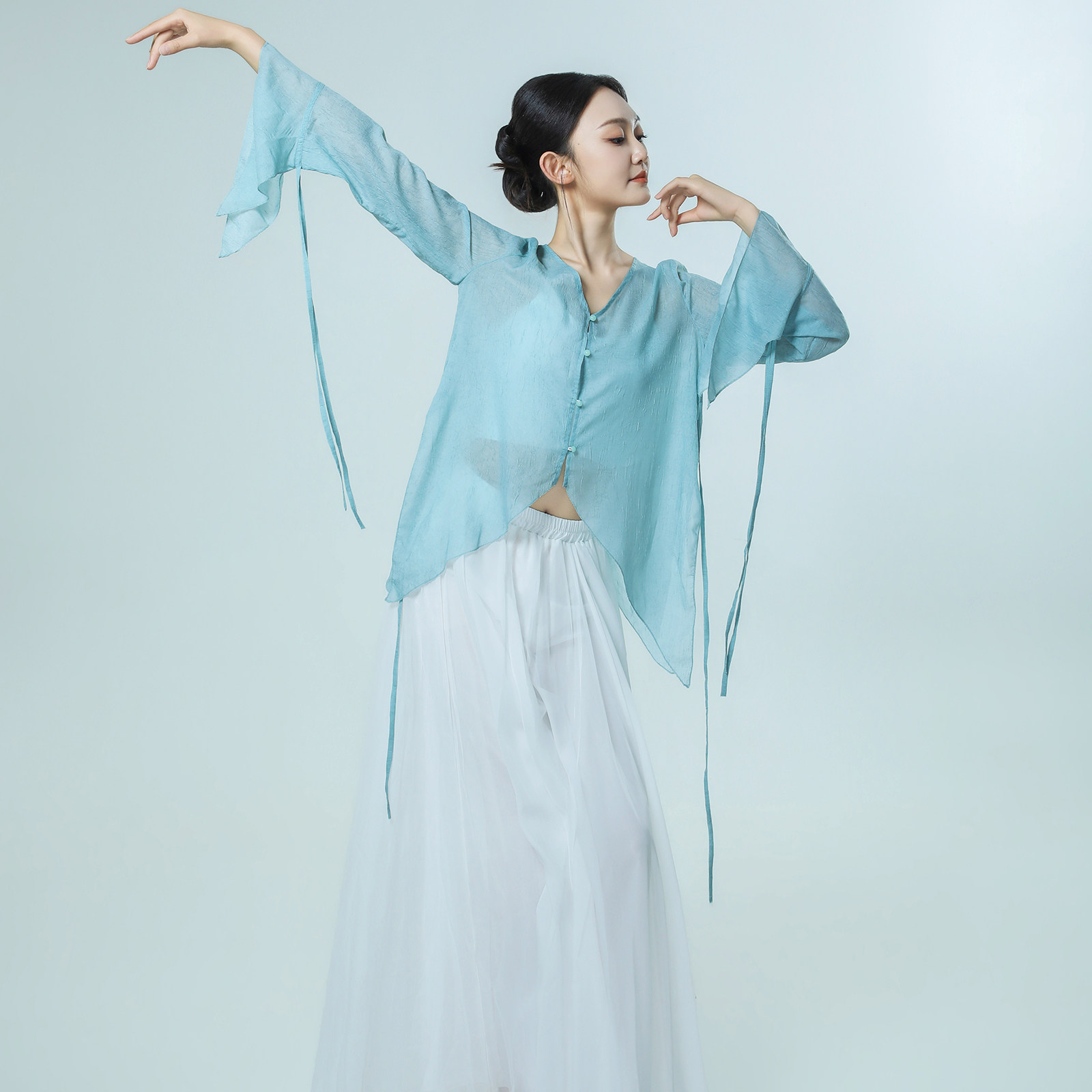 青蝶舞古典舞蹈服飘逸纱衣成人女