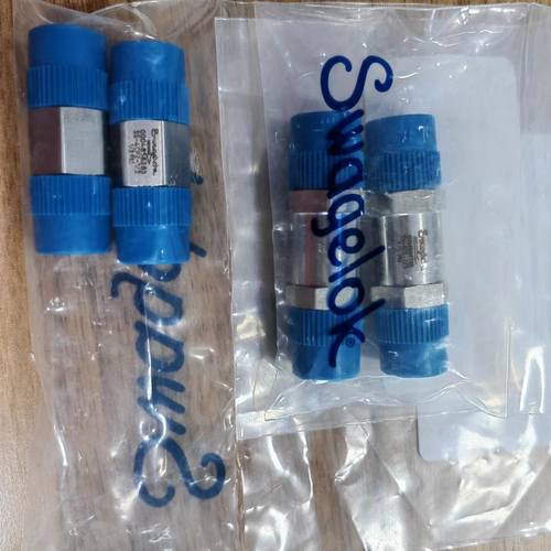 SS-4CP2-1/3世伟洛克Swagelok不锈钢提升阀芯单向阀,1/4in. MNPT