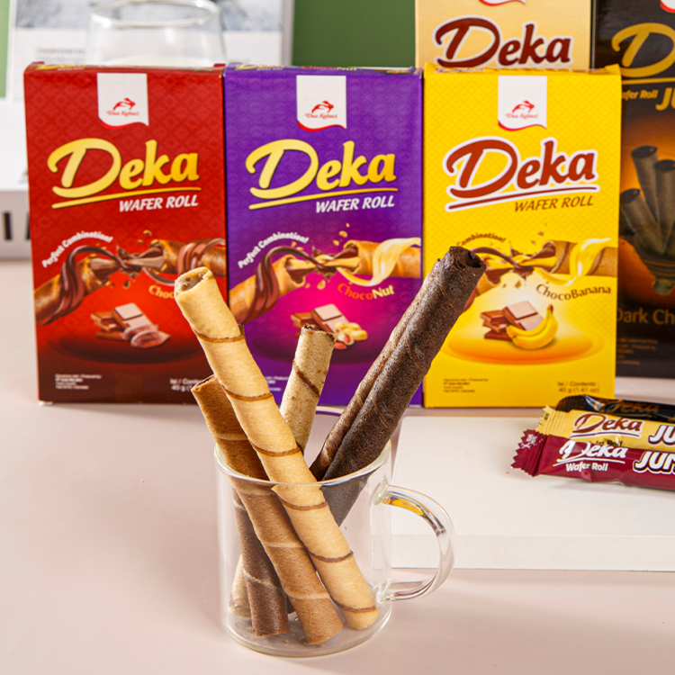 印尼原装进口deka注心威化卷巧克力夹心饼干40g网红休闲解馋零食