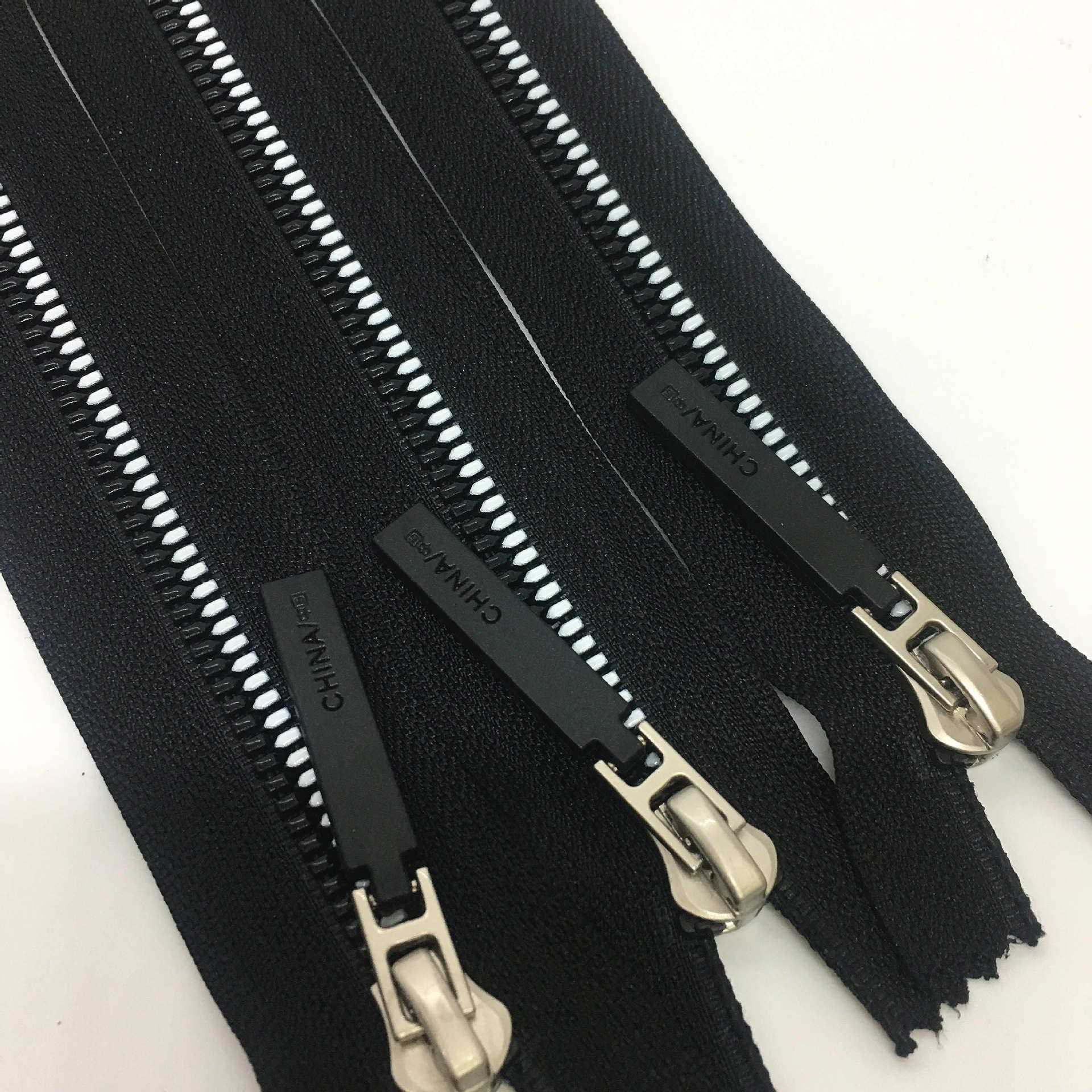 新款直销直供新款5号树脂玉米牙过黑白双色油闭尾 羽绒服装口袋拉