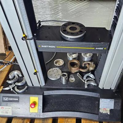 Instron 4466 拉力试验机10KN