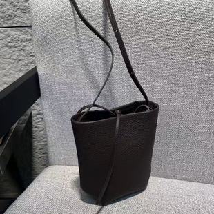 2025水桶包极简风手机包单肩斜挎小包包女8279