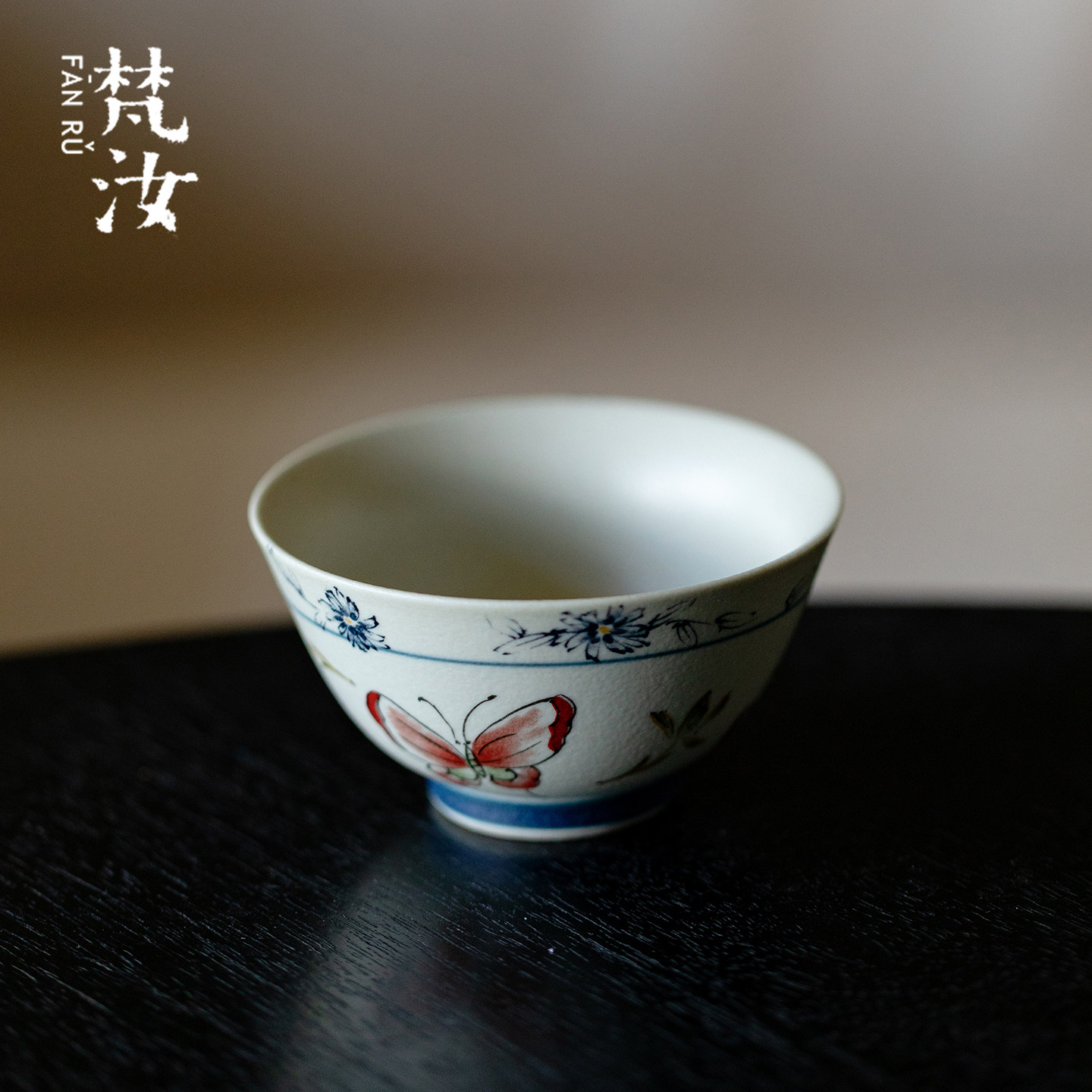 梵汝青花手绘蝴蝶兰花陶瓷主人杯轻奢家用喝茶品茗杯功夫茶具单杯