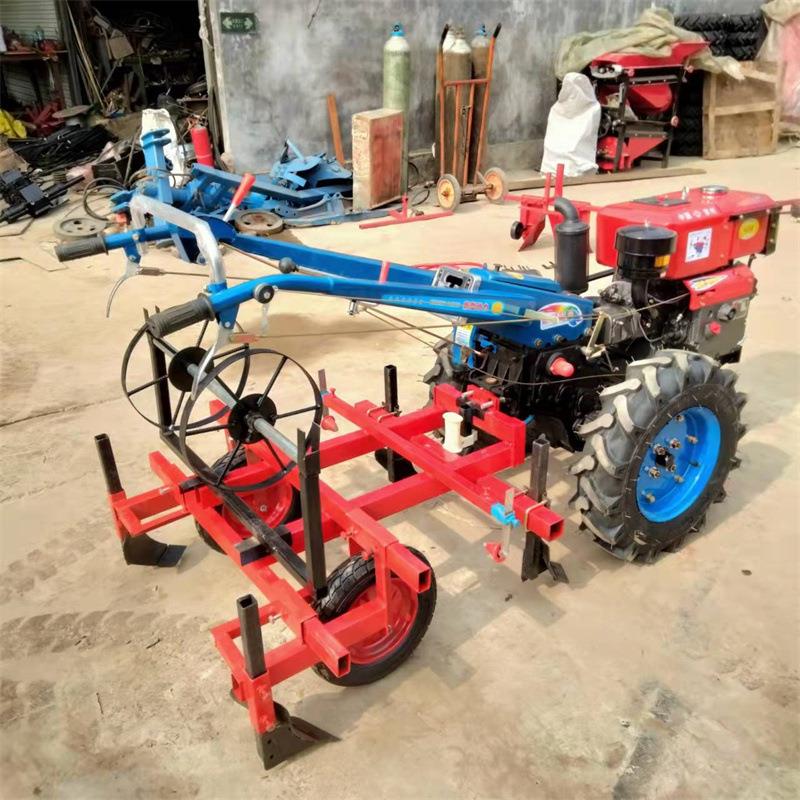 新式农用覆膜打药机马铃薯播种自动铺膜机大棚西瓜种植滴灌覆膜机