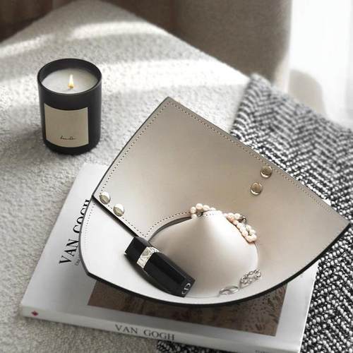 现代轻奢桌面首饰收纳盘皮质收纳盒入门玄关钥匙收纳摆件首饰盒