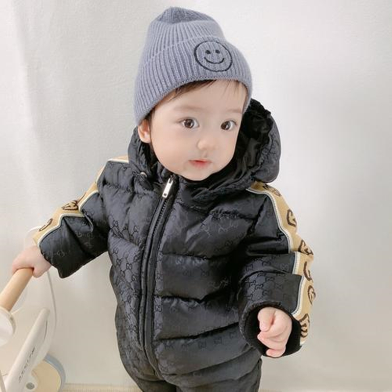婴儿羽绒服连体衣男女宝宝冬装连帽织带新生儿冬季衣服加厚抱衣
