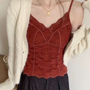 白色内搭蕾丝内衣女吊带背心秋冬季自带胸垫一体式美背纯欲文胸罩