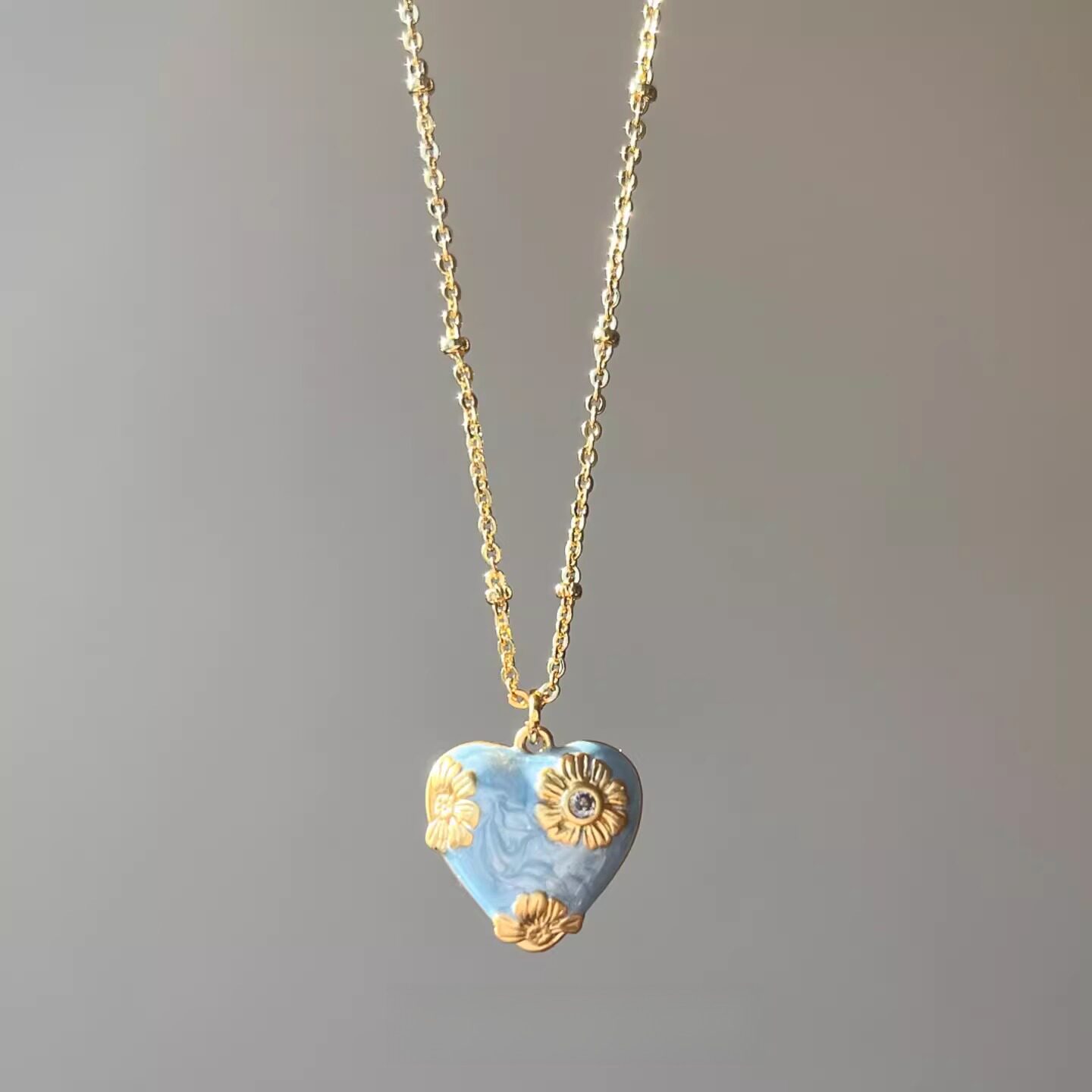 法式复古蓝色滴油花朵爱心吊坠项链轻奢时尚高级感百搭毛衣链女款