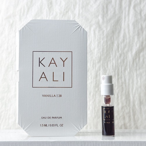 Kayali卡亚利Vanilla28 红糖香草琥珀木质1.5ml香水小样试管