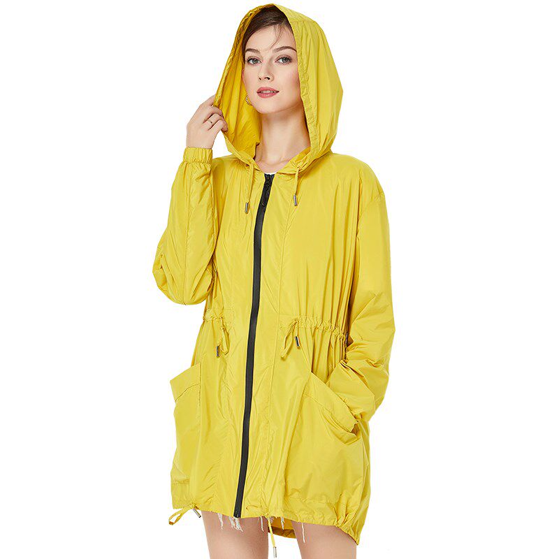 雨衣女简约时尚外套短款上衣收腰薄拉链女生户外上班走路雨披旅游