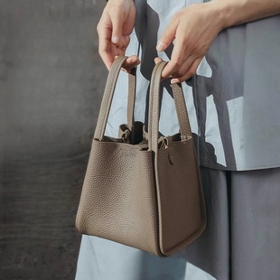 山下&有中号菜篮子设计师款头层牛皮大容量高级感通勤手提水桶包